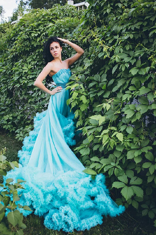 Luxurious Sweetheart Crystal Prom Dress Latest Court Train Lace-Up Formal Occasion Dress Luxurious Sweetheart Crystal Prom Dress Latest Court Train Lace-Up Formal Occasion Dress