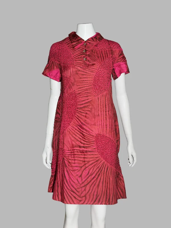 Yoshiki Hishinuma 1990s red and pink creased polyester leaf pattern dress