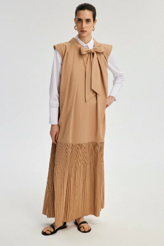 COLLAR TIED PLEATED DRESS