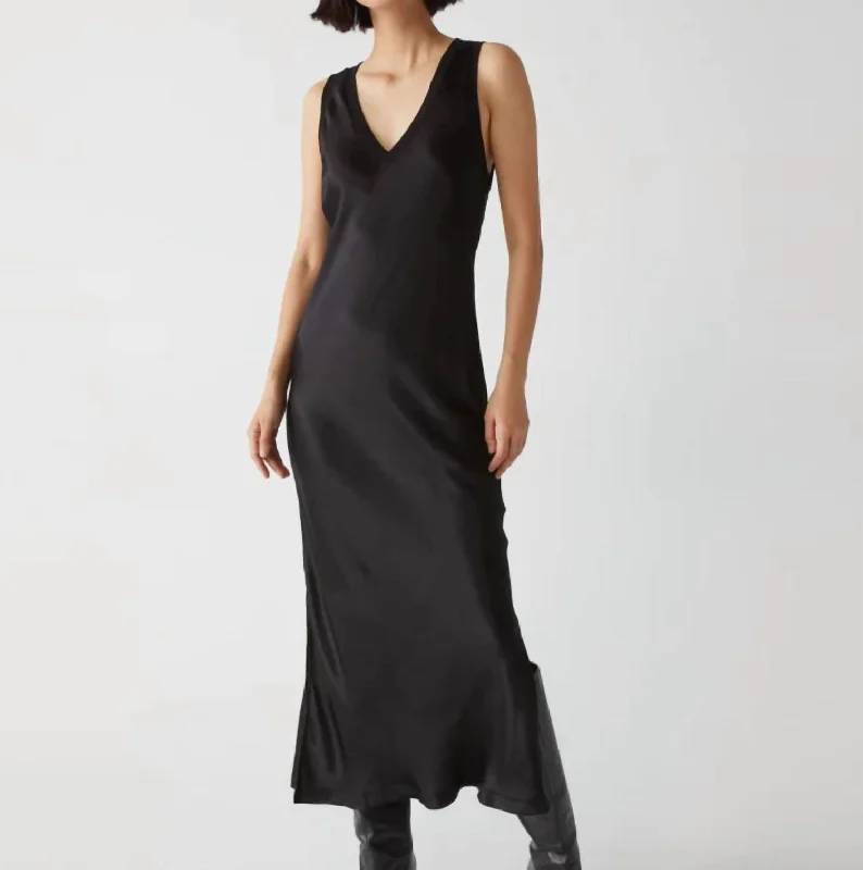 Randi V-Neck Midi Dress In Black Trendy Off-Shoulder Button Midi Dress