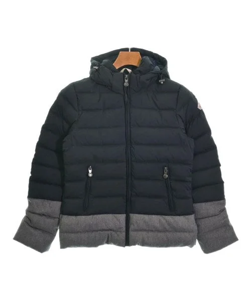 PYRENEX Down jackets/Vests Tiered Jacket Buttoned Jacket Zippered Jacket