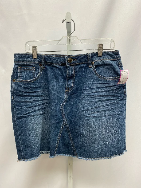 Size 12 Earl Jean Denim Skirt a-line skirt cut